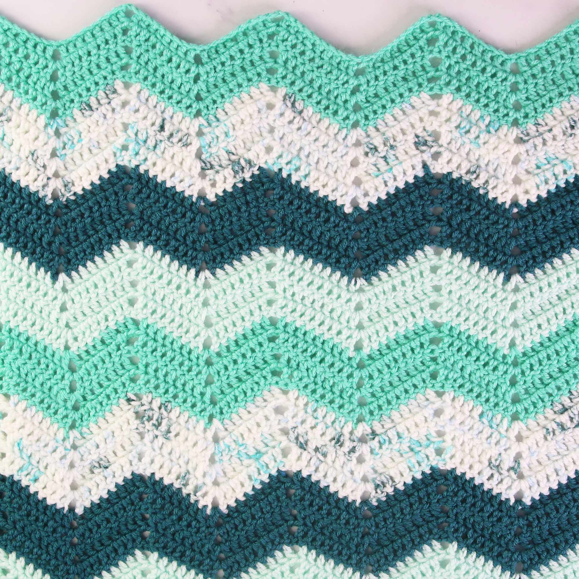 close up chevron blanket crochet pattern