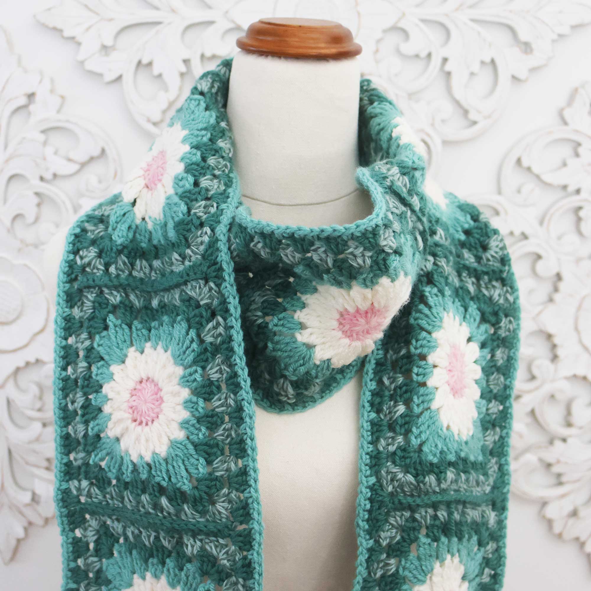 Flower Granny Square Scarf Crochet Pattern – TREASURIE